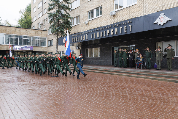 Абитуриентам